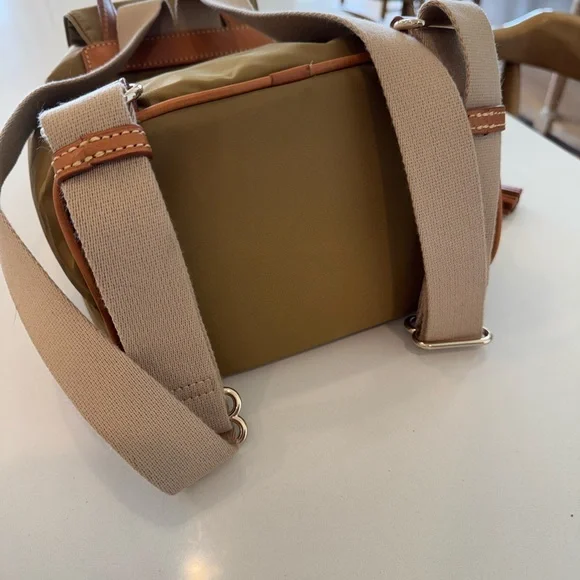 Dooney & Bourke nylon khaki backpack with leather trim NEW - Picture 5 of 10